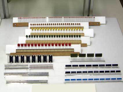 凸版印刷 2mm×2mmの本 豆本 マイクロブック トッパン 築き上げよ